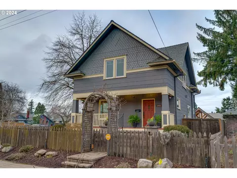 6903 SE Knight St, Portland, OR 97206
