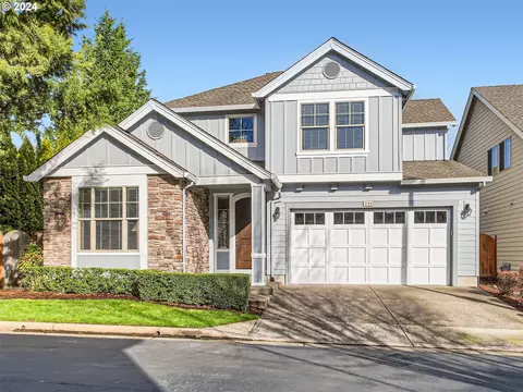 244 NE 61st Pl, Hillsboro, OR 97124