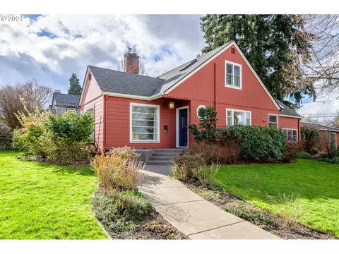 2010 Monroe St, Eugene, OR 97405