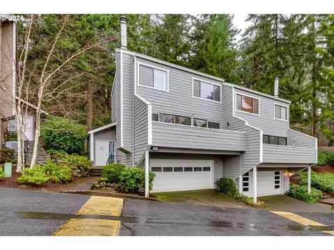 3826 Colony Oaks Dr, Eugene, OR 97405