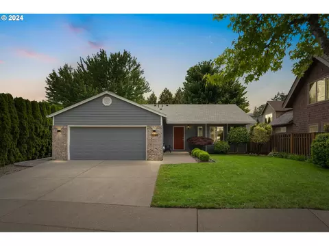 1388 SE 70th Ave, Hillsboro, OR 97123