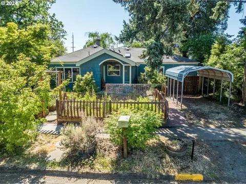 92 N Grand St, Eugene, OR 97402