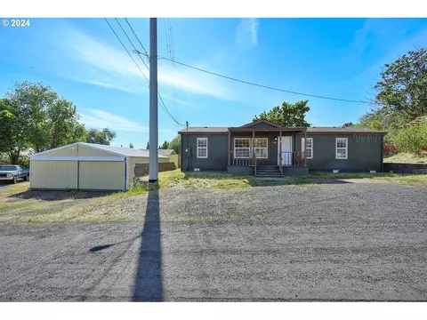 1210 Frost Ct, The Dalles, OR 97058