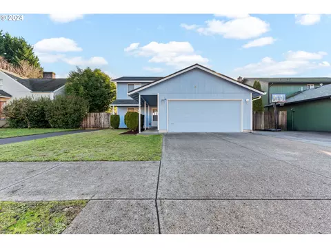 5913 NE 99th St, Vancouver, WA 98665