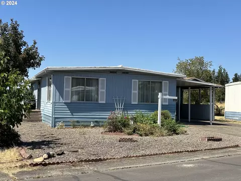 77500 S 6th St #A10, Cottage Grove, OR 97424