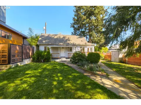 2209 E St, Vancouver, WA 98663
