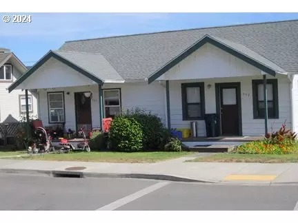 555 Spruce St, Brookings, OR 97415