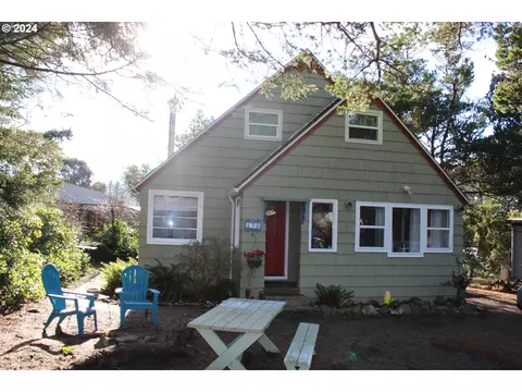 170 Laurel St, Gleneden Beach, OR 97388