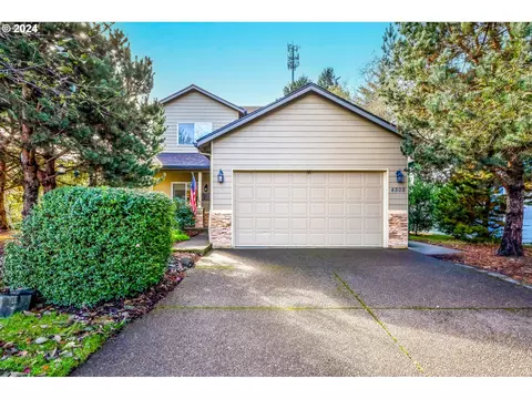 4505 NE Tide Ave, Lincoln City, OR 97367