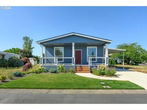 4155 NE Three Mile Ln #137, Mcminnville, OR 97128