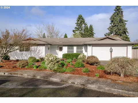 1467 N 5th Ct, Stayton, OR 97383