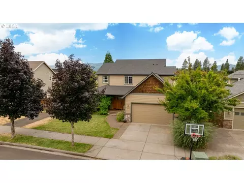1572 5th St, Hood River, OR 97031
