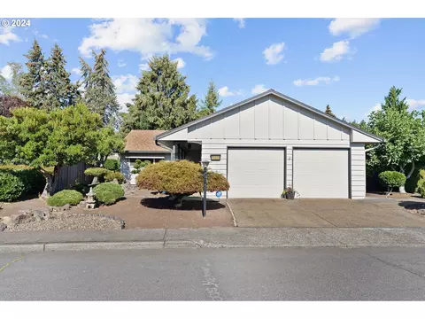 15905 SW Queen Victoria Pl, Portland, OR 97224