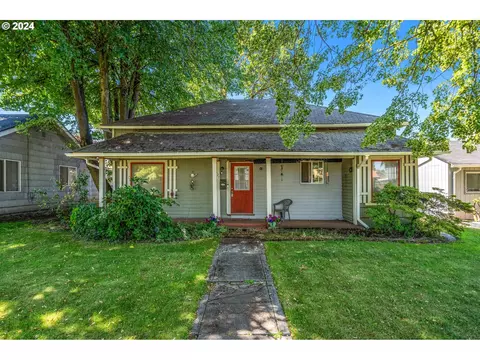 427 16th Ave, Longview, WA 98632