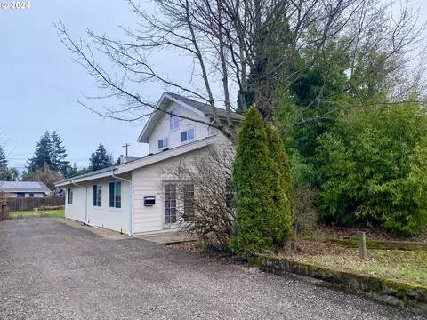 1027 Mill St, Springfield, OR 97477