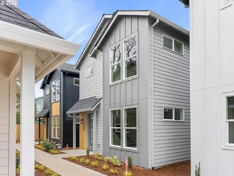 5506 SE Rural St, Portland, OR 97206