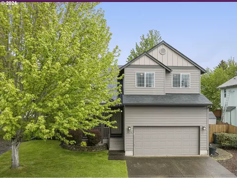 15716 SE Arista Dr, Milwaukie, OR 97267