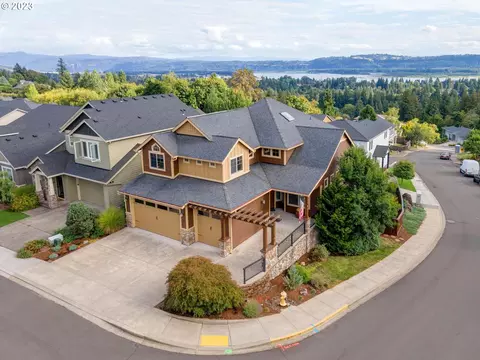 606 N V St, Washougal, WA 98671
