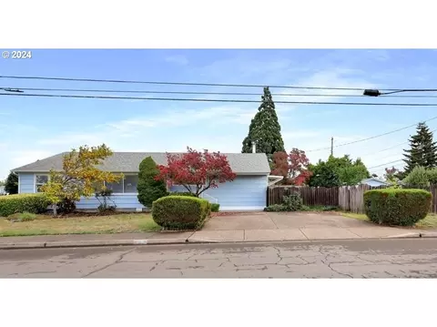 647 16th St, Springfield, OR 97477