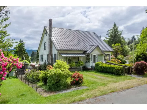 35915 11th St, Nehalem, OR 97131