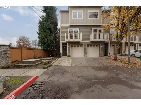 18445 SW Stepping Stone Dr # 15, Beaverton, OR 97003