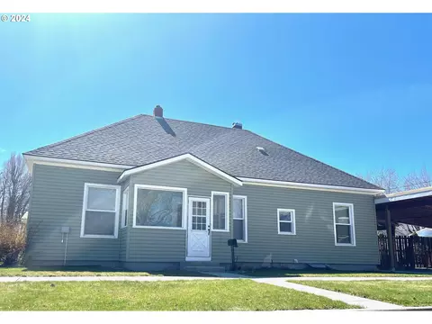 2691 College St, Baker City, OR 97814