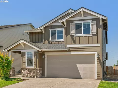 8777 N Otter Cir, Camas, WA 98607