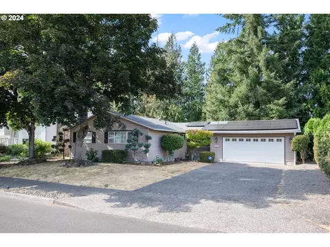 361 SW 4th St, Gresham, OR 97080