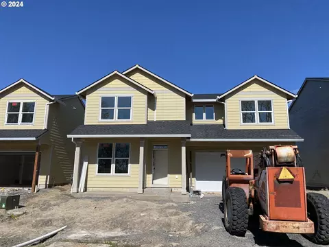 1767 NE Waterfront St, Newberg, OR 97132