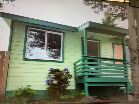 63764 Harriet Rd, Coos Bay, OR 97420