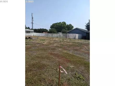 1423 Progress Loop, La Grande, OR 97850