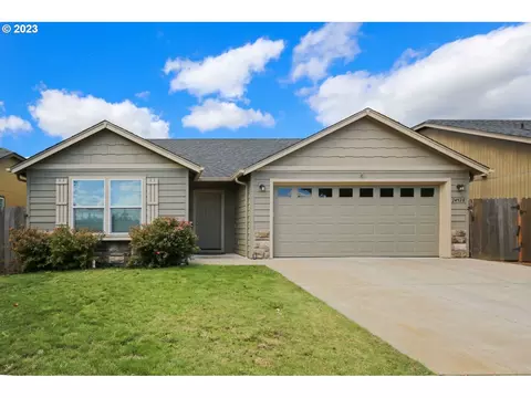 24928 Strike St, Veneta, OR 97487