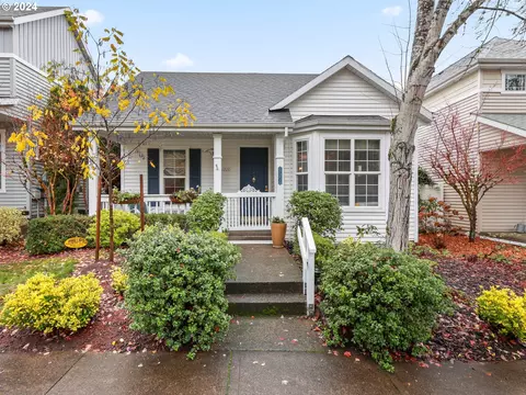 27220 SW Wood Ave, Wilsonville, OR 97070