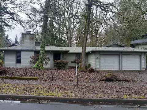 1420 Amberland Ave, Eugene, OR 97401