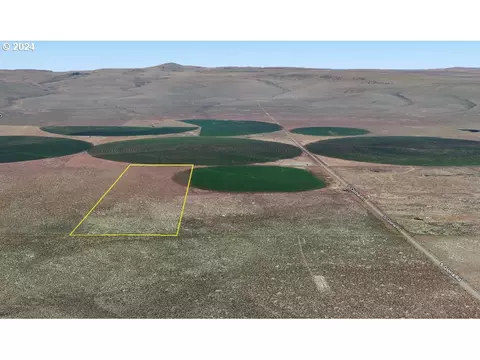 2 Gloria Rd #2, Christmas Valley, OR 97641