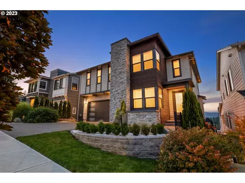 4037 NW 61st Ct, Camas, WA 98607