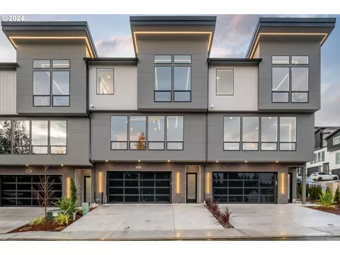2295 N R St, Washougal, WA 98671