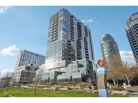841 S Gaines St #227, Portland, OR 97239