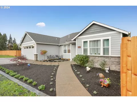5620 Montgomery Farm Ln, Aumsville, OR 97325