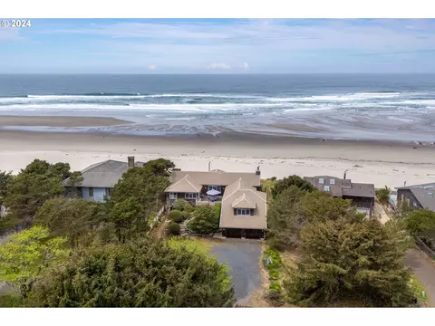 49450 Nescove Ct, Neskowin, OR 97149