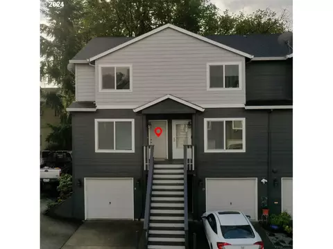255 N 18th St #14, Saint Helens, OR 97051