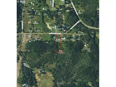 304 Evergreen Ridge Rd, Riddle, OR 97469