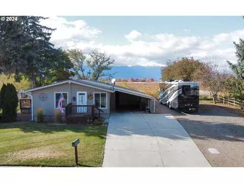 3855 Kirkway Dr, Baker City, OR 97814