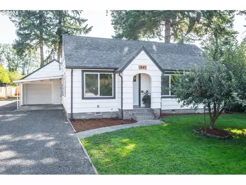 1847 12th Ave, Sweet Home, OR 97386