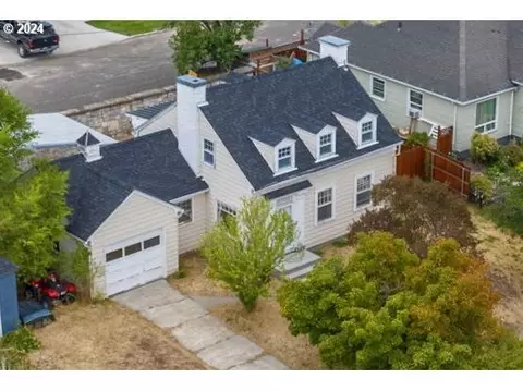 905 Hillcrest Dr, Baker City, OR 97814