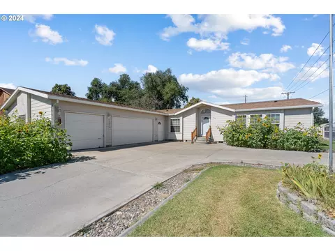 810 SW 13th Pl, Hermiston, OR 97838
