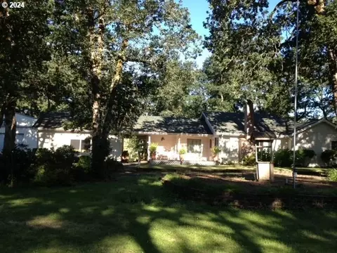 7211 5th St, Turner, OR 97392