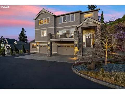 2030 NW Klickitat St, Camas, WA 98607