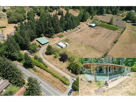 46173 Highway 242, Myrtle Point, OR 97458