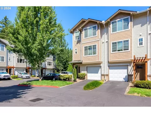 10543 NE Cedar Falls Loop, Hillsboro, OR 97006
